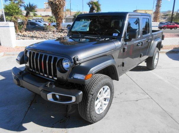 new 2023 Jeep Gladiator car, priced at $45,272