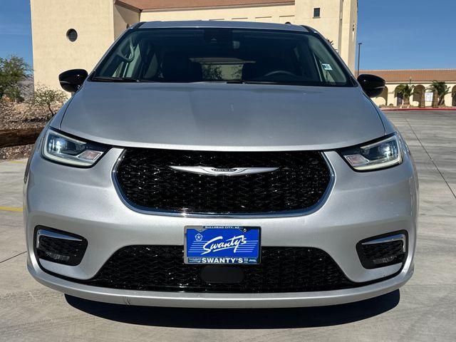 used 2024 Chrysler Pacifica car, priced at $32,868