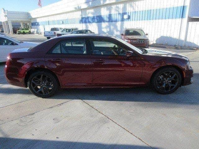 new 2023 Chrysler 300 car, priced at $33,345