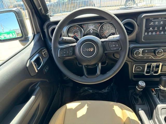 new 2023 Jeep Gladiator car, priced at $41,995