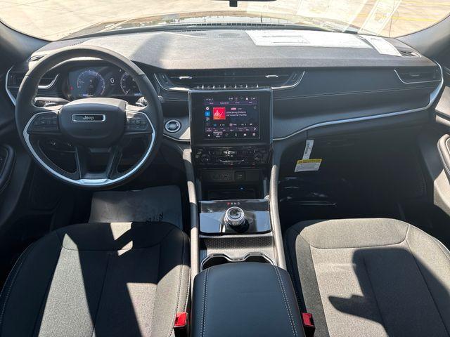 new 2025 Jeep Grand Cherokee L car