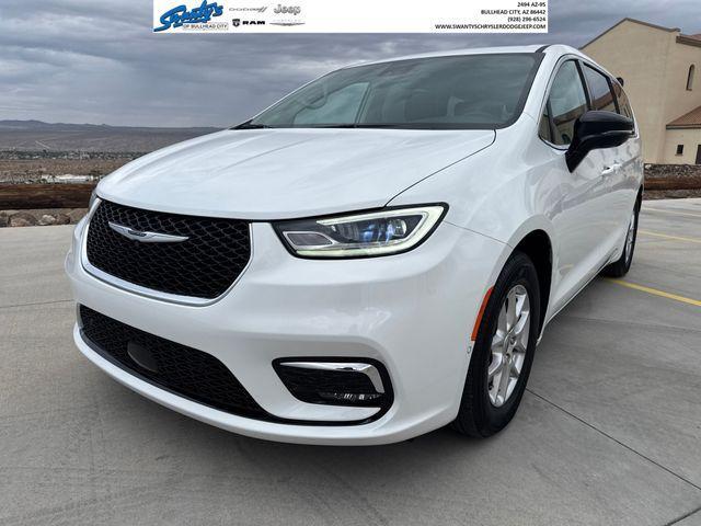 new 2024 Chrysler Pacifica car, priced at $44,350
