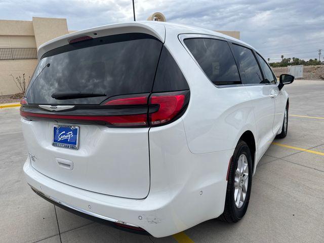 new 2024 Chrysler Pacifica car, priced at $44,350
