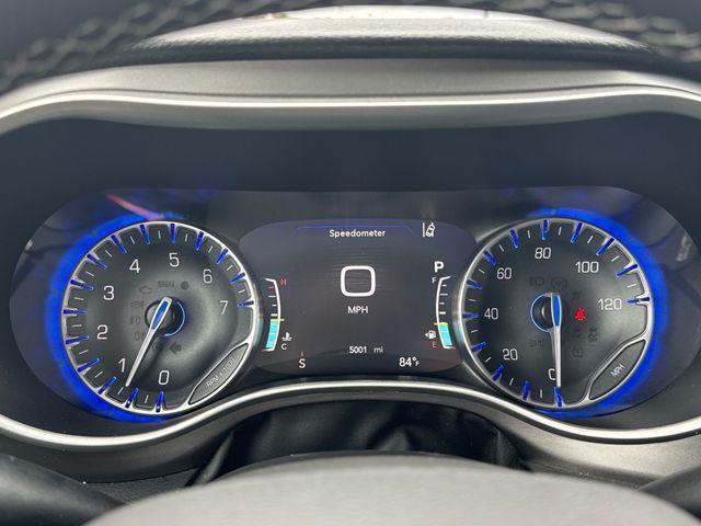 new 2024 Chrysler Pacifica car, priced at $44,350