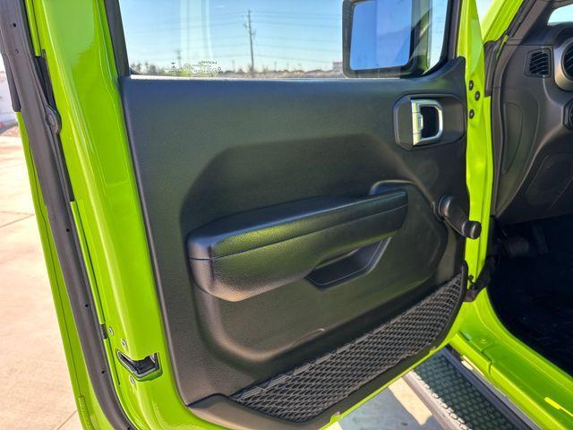 used 2021 Jeep Wrangler Unlimited car, priced at $31,968