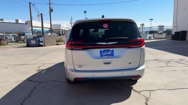 new 2023 Chrysler Pacifica Hybrid car, priced at $40,995