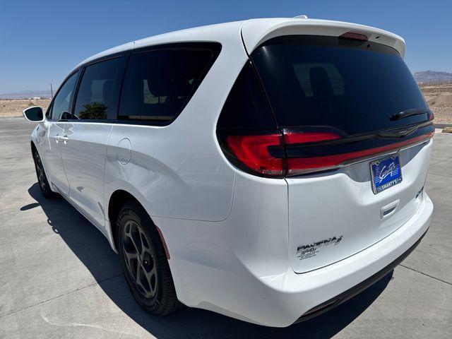 used 2022 Chrysler Pacifica Hybrid car, priced at $30,995