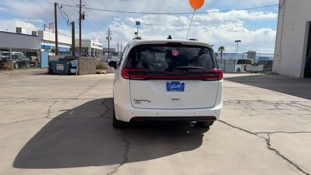 new 2024 Chrysler Pacifica car, priced at $45,890