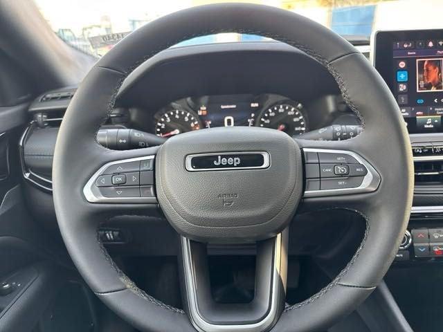 new 2025 Jeep Compass car