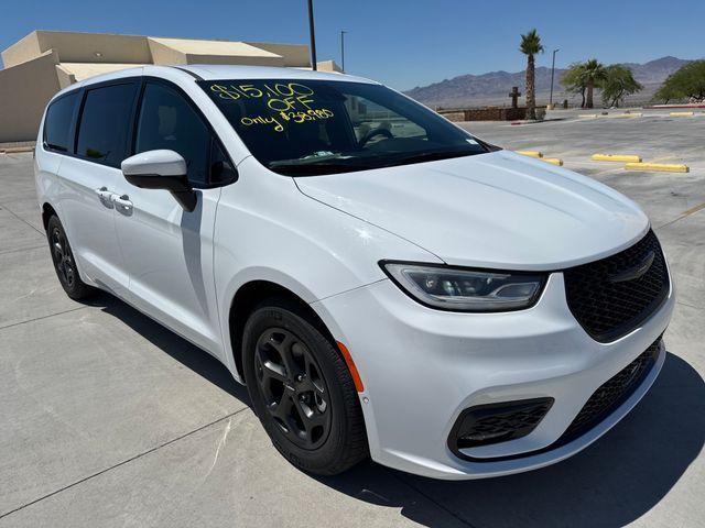 new 2023 Chrysler Pacifica Hybrid car, priced at $38,980