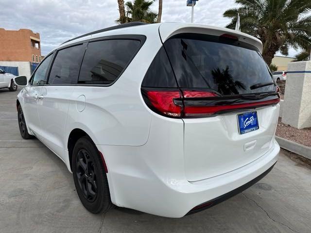 used 2022 Chrysler Pacifica Hybrid car, priced at $34,995