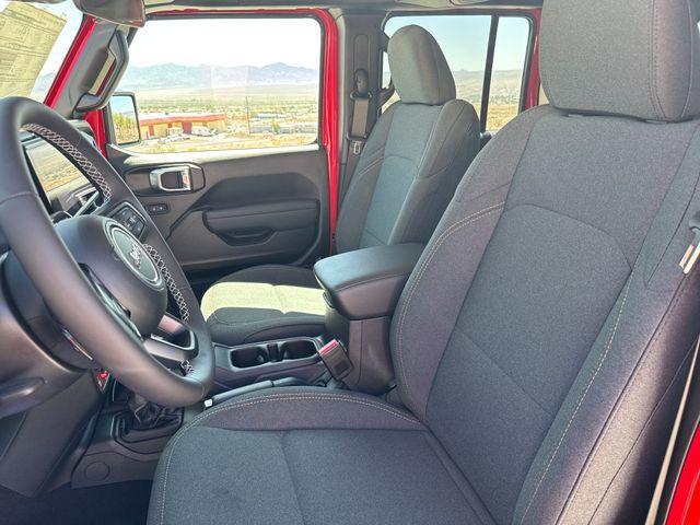 new 2025 Jeep Wrangler car
