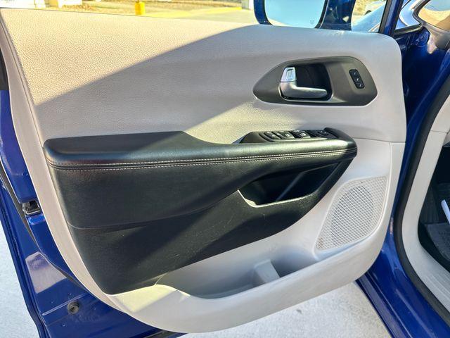 used 2020 Chrysler Pacifica car, priced at $14,968