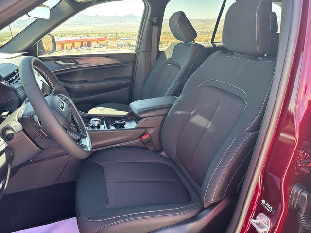 new 2025 Jeep Grand Cherokee car