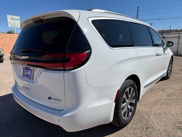 used 2022 Chrysler Pacifica Hybrid car, priced at $38,845