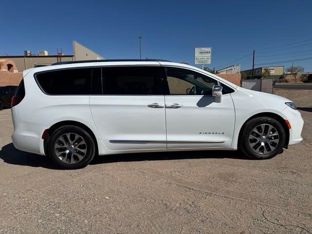 used 2022 Chrysler Pacifica Hybrid car, priced at $38,845