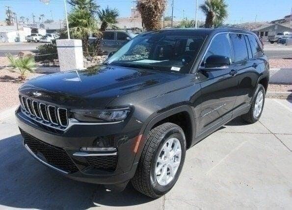 new 2024 Jeep Grand Cherokee car, priced at $48,655