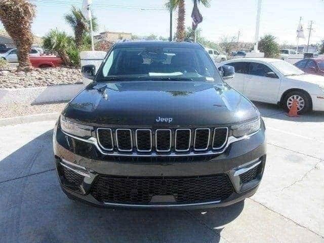 new 2024 Jeep Grand Cherokee car, priced at $47,655