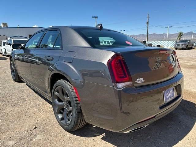 new 2023 Chrysler 300 car, priced at $39,085