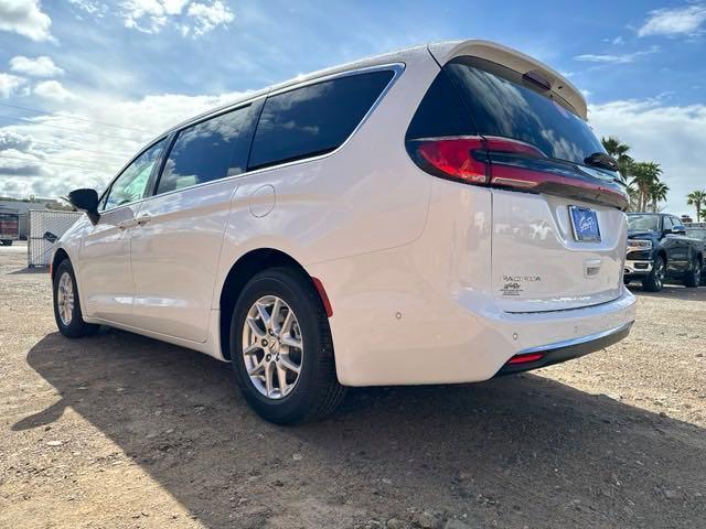 new 2024 Chrysler Pacifica car, priced at $39,836