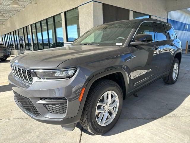 new 2025 Jeep Grand Cherokee car, priced at $38,170