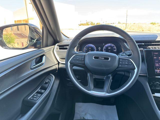 new 2025 Jeep Grand Cherokee car
