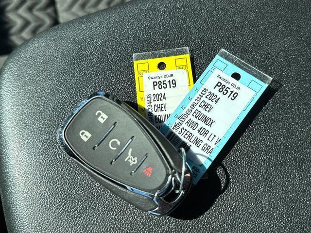 used 2024 Chevrolet Equinox car, priced at $25,768