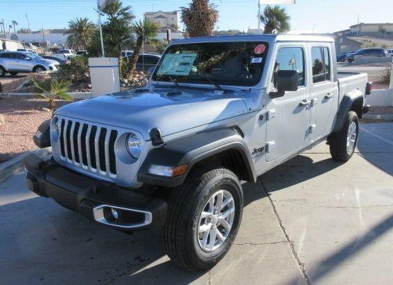 new 2023 Jeep Gladiator car, priced at $38,325