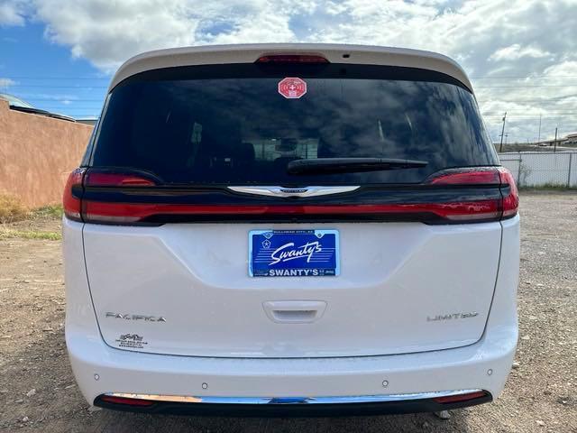 new 2024 Chrysler Pacifica car, priced at $45,999