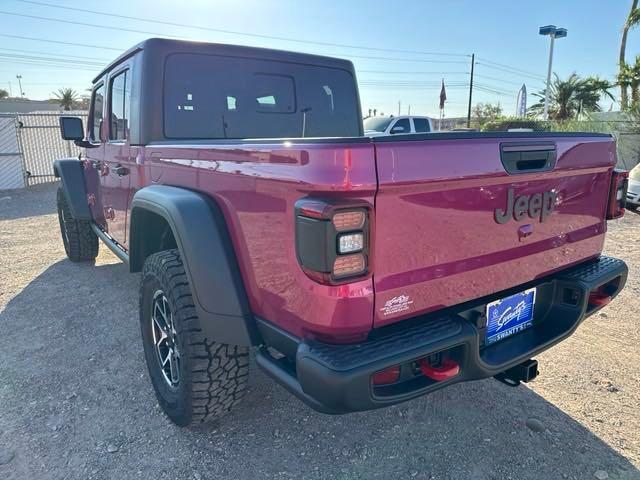 new 2024 Jeep Gladiator car