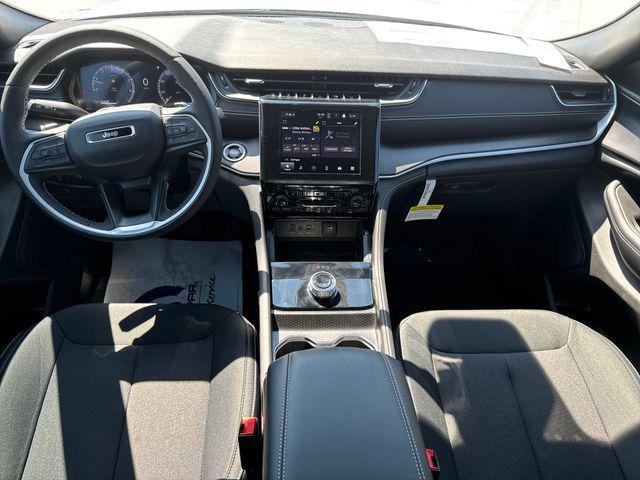 new 2025 Jeep Grand Cherokee L car