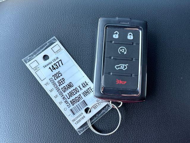 new 2025 Jeep Grand Cherokee L car