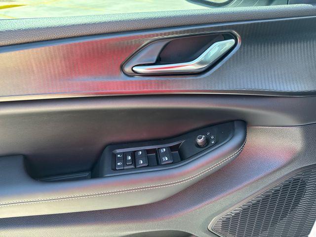 new 2025 Jeep Grand Cherokee L car