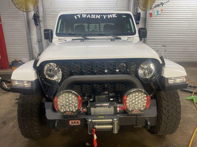used 2021 Jeep Gladiator car, priced at $32,315