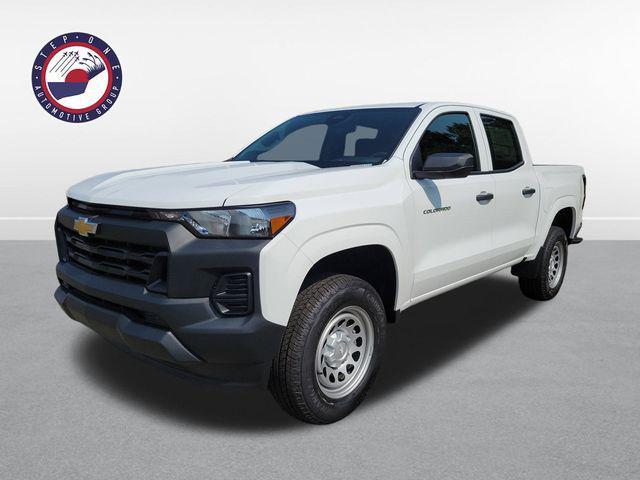 new 2025 Chevrolet Colorado car, priced at $33,635
