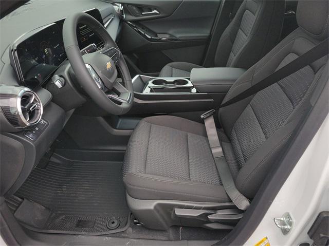 new 2025 Chevrolet Equinox car, priced at $30,245