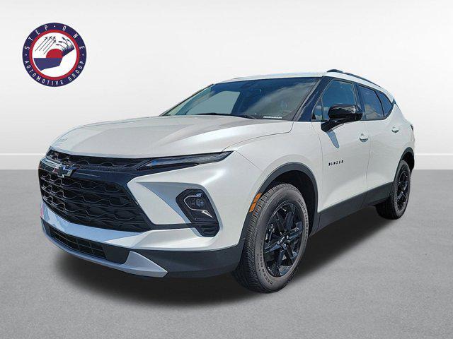 new 2025 Chevrolet Blazer car, priced at $35,775