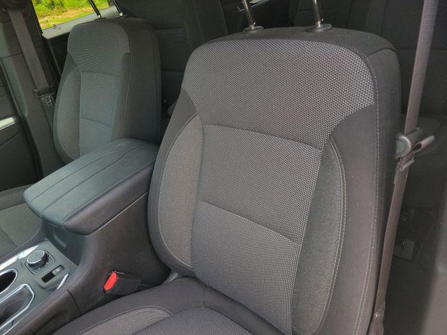 used 2022 Chevrolet Traverse car, priced at $29,717