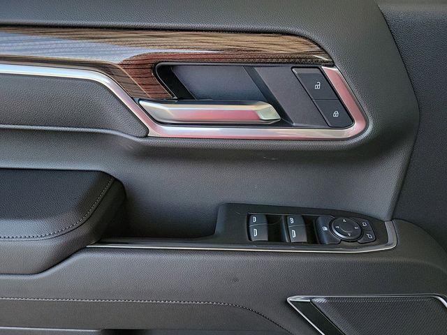 new 2025 Chevrolet Silverado 1500 car, priced at $46,040