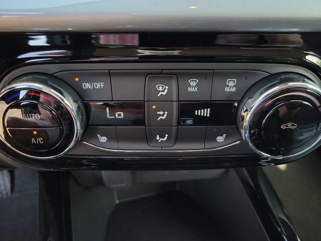 new 2025 Chevrolet Trax car