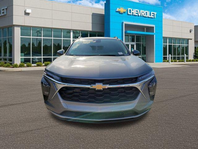 new 2025 Chevrolet Trax car
