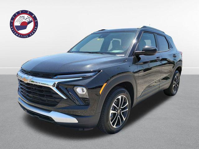 new 2025 Chevrolet TrailBlazer car, priced at $27,475