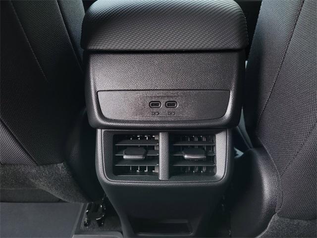 new 2025 Chevrolet Equinox car, priced at $30,330