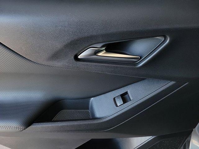 new 2025 Chevrolet Equinox car, priced at $29,395