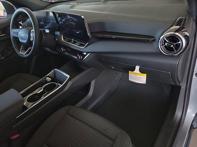 new 2025 Chevrolet Equinox car, priced at $29,395