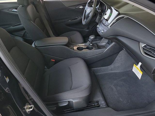new 2025 Chevrolet Malibu car, priced at $24,915