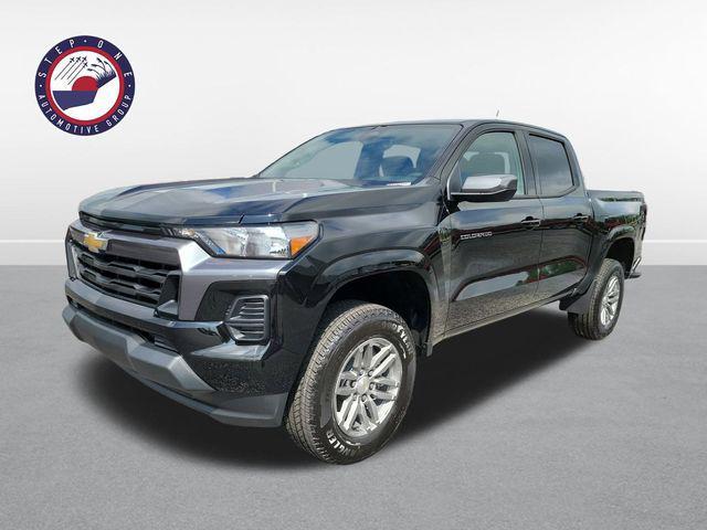 new 2025 Chevrolet Colorado car, priced at $38,590
