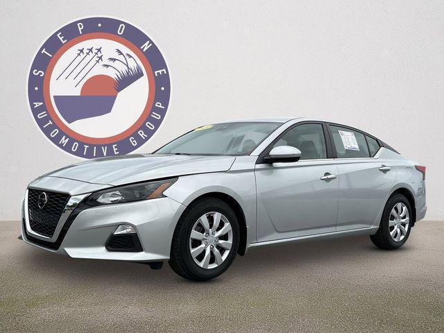 used 2022 Nissan Altima car, priced at $15,995