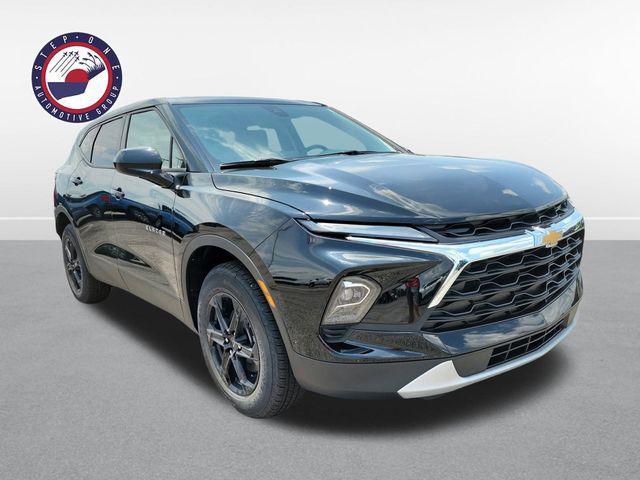 new 2025 Chevrolet Blazer car, priced at $36,860