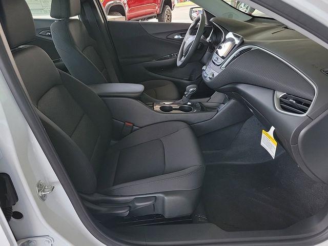 new 2025 Chevrolet Malibu car, priced at $26,115